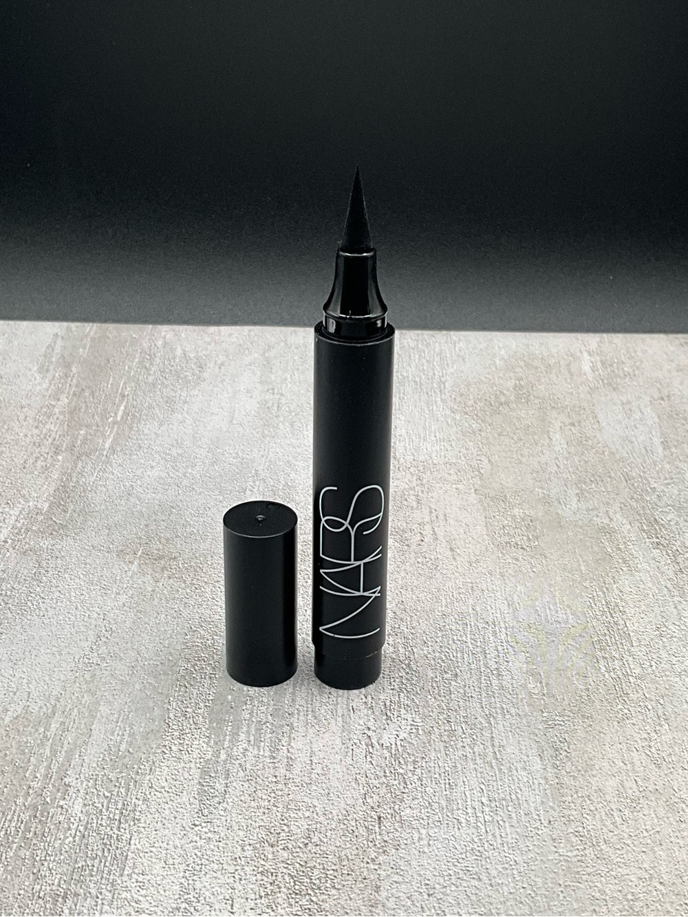 NARS graphic eyeliner marker blackout new